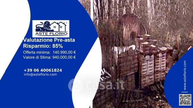 Terreno edificabile in residenziale in Via Mier
