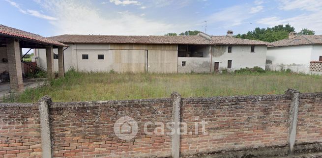 Capannone in commerciale in Via Cascinale 8