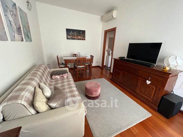 Appartamento in residenziale in Via Lomellina