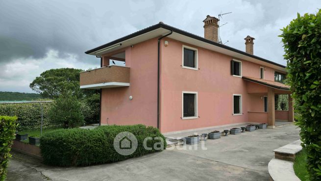 Villa in residenziale in Via T. Vecellio