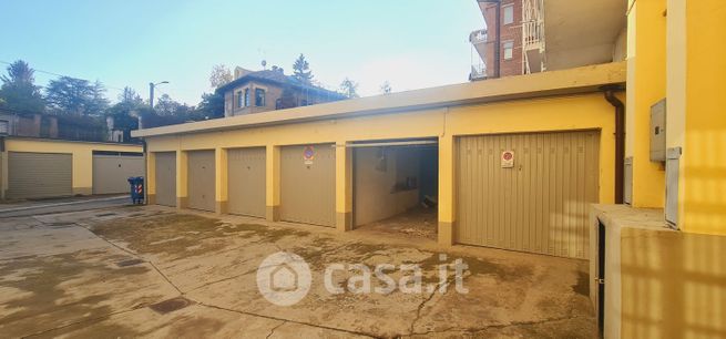 Garage/posto auto in residenziale in Piazza San Bartolomeo