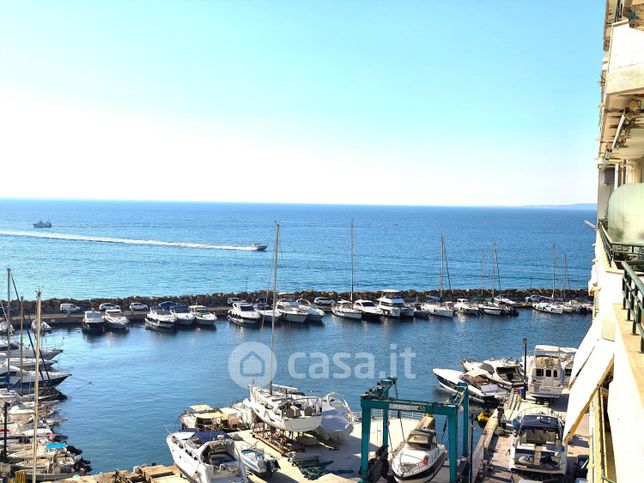 Appartamento in residenziale in Lungomare Marconi 3