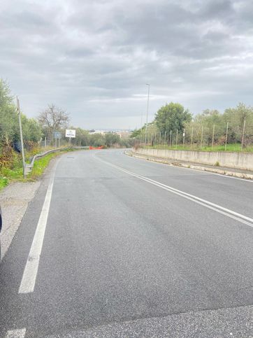 Terreno agricolo in commerciale in Via Enrico Fermi 124