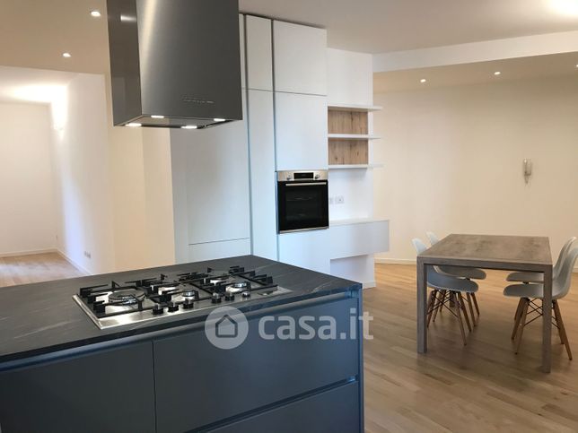 Appartamento in residenziale in Via Piero della Francesca