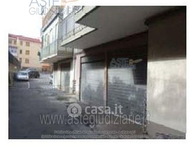 Garage/posto auto in residenziale in Via Jacopone da Todi 24