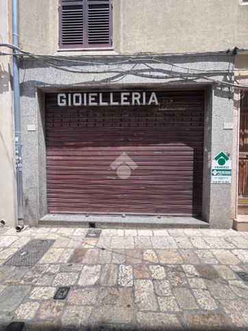 Appartamento in residenziale in Via Luca Antonio Resta 33