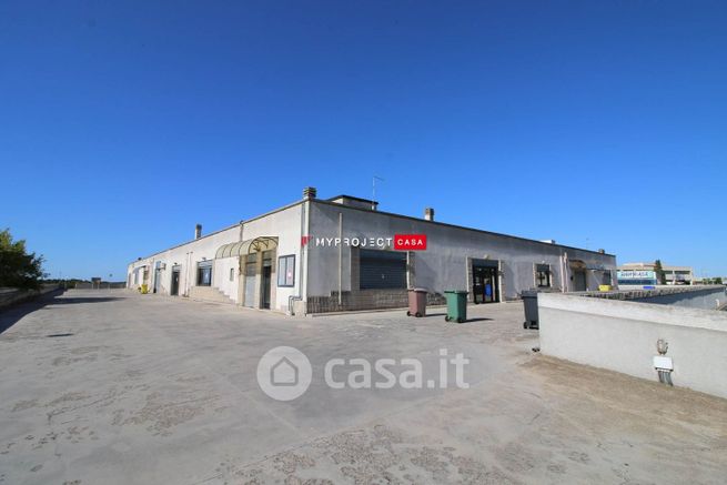 Capannone in commerciale in Via Giuseppe Marraffa