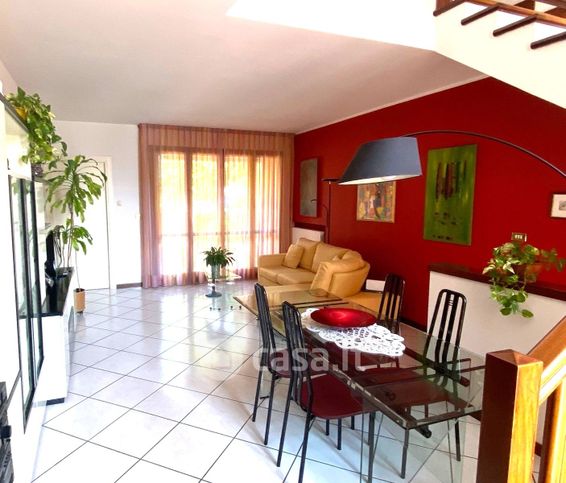 Villetta a schiera in residenziale in Via Caravaggio