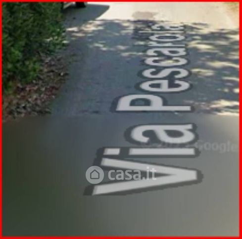 Capannone in commerciale in Via Pescarola