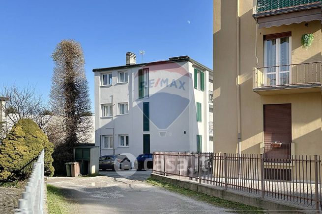 Appartamento in residenziale in Via Lambro 9