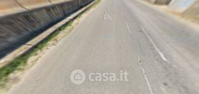 Capannone in commerciale in Zona Industriale