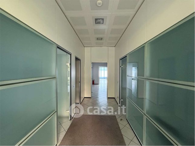 Ufficio in commerciale in Via Giuseppe Mazzini