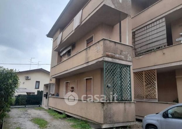 Appartamento in residenziale in Via Villaraspa 3