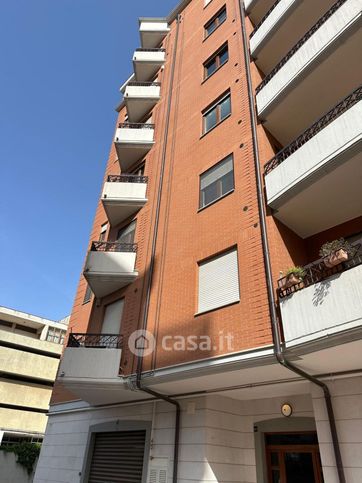 Ufficio in commerciale in Via Antonio Gramsci 107