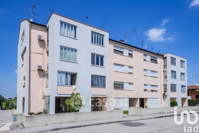 Appartamento in residenziale in Via Guido Rossa 9
