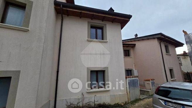 Casa indipendente in residenziale in Via San Leonardo