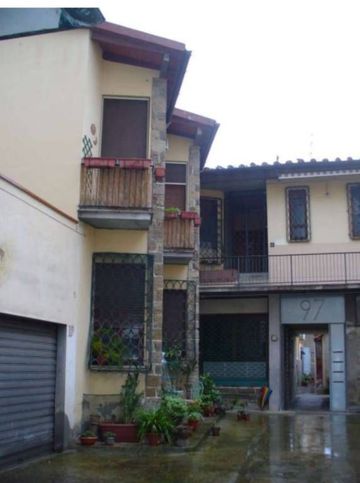 Appartamento in residenziale in Via Aretina 79 /A