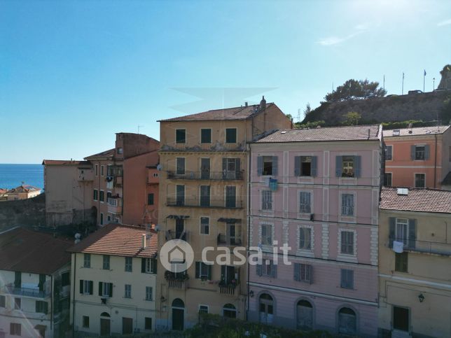 Appartamento in residenziale in Via Biancheri 17