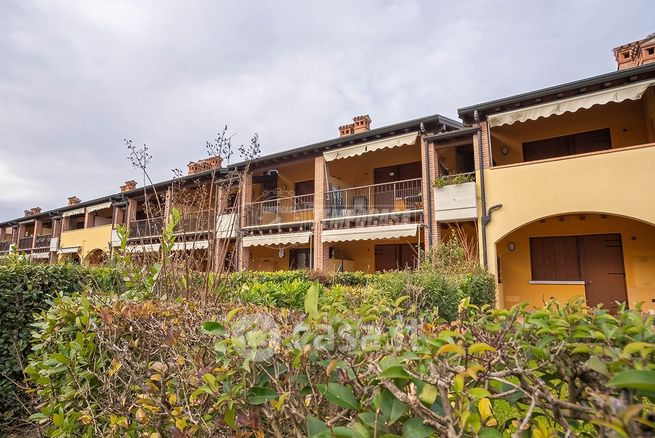 Appartamento in residenziale in Via Ortigara 9