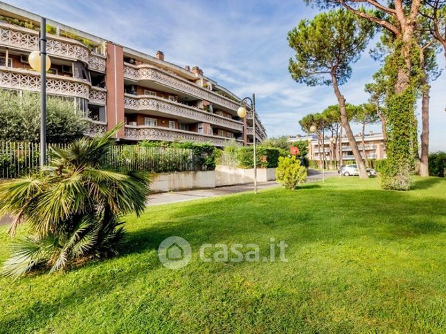 Appartamento in residenziale in Via Massimo Grillandi