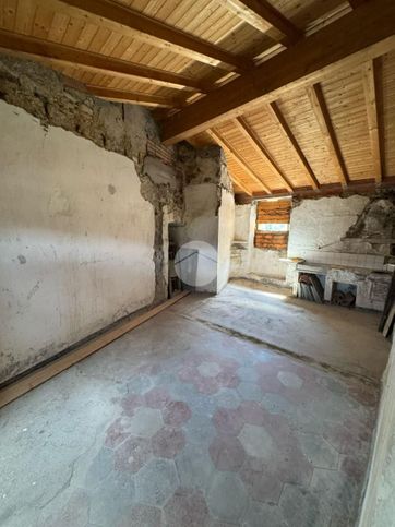 Rustico/casale in residenziale in Via Villa Carmelo 28