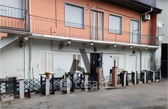 Appartamento in residenziale in Via Luigi Settembrini 5