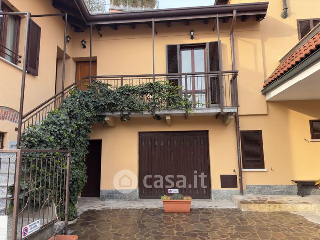 Appartamento in residenziale in Via dei Fontanili 15