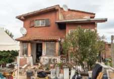 Villa in residenziale in Via Colle Rosa