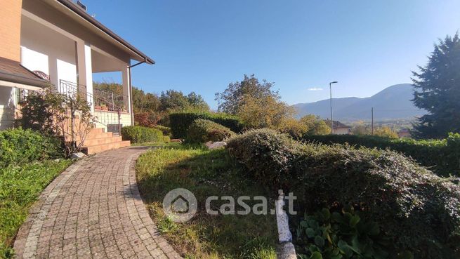 Villa in residenziale in Via Valle Partina