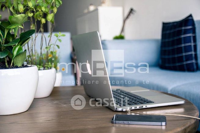Ufficio in commerciale in Via Barberia 7