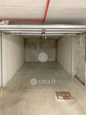 Capannone in commerciale in Via Roma 1