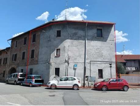 Casa bi/trifamiliare in residenziale in Via Antonio Rosmini 3