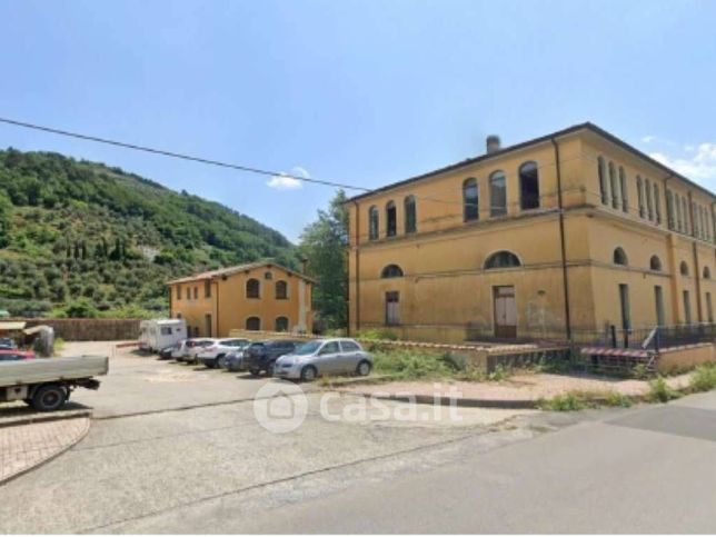 Ufficio in commerciale in Via Mammianese Nord 13