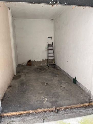 Box/posto auto in residenziale in Via Canelli 97