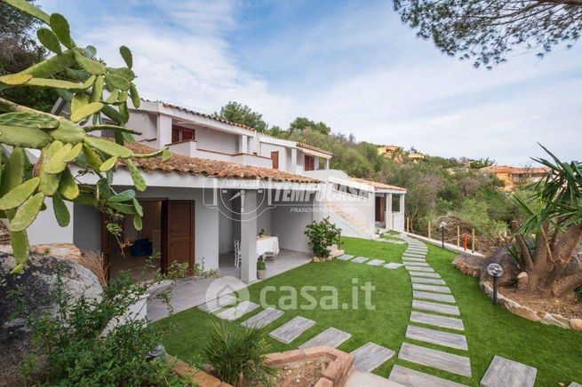 Appartamento in residenziale in Via Monte Nai 1