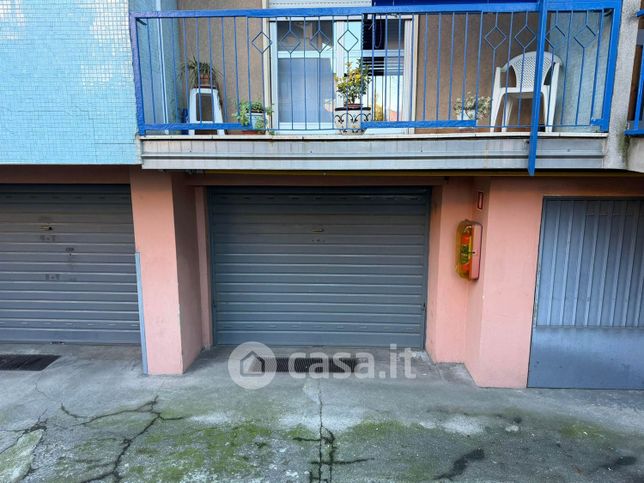 Box/posto auto in residenziale in Via XXV Aprile 47