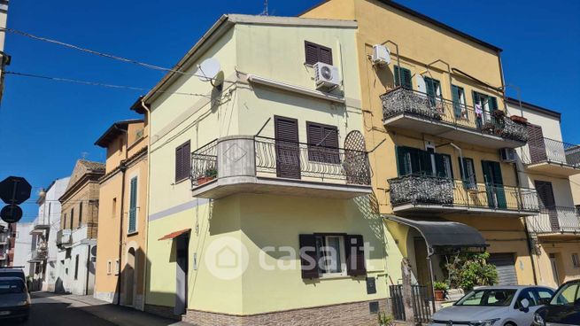 Casa indipendente in residenziale in Via San Felice