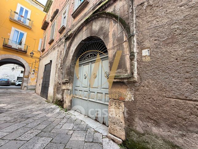 Box/posto auto in residenziale in Via Ottavio Rinaldo 40 -28