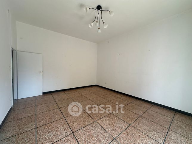 Appartamento in residenziale in Via Enrico Tazzoli
