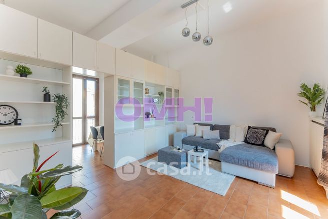 Appartamento in residenziale in Via Pellico Silvio 11
