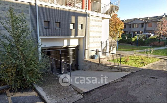 Box/posto auto in residenziale in Via Masaccio 16