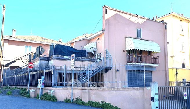 Capannone in commerciale in Strada Alessandria 1