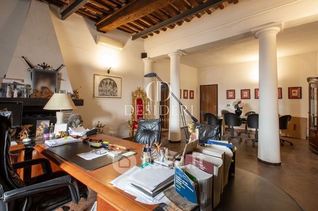 Ufficio in commerciale in Via San Martino 38