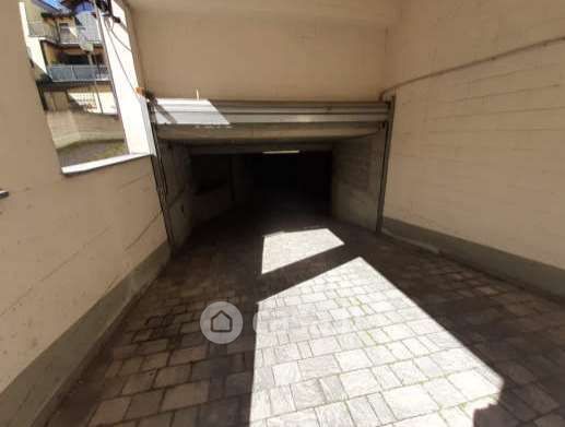 Box/posto auto in residenziale in Via San Carlo