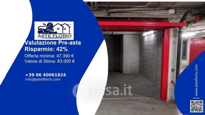 Box/posto auto in residenziale in Via San Barnaba 30