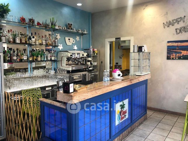 Negozio/locale commerciale in commerciale in Via Maria Ausiliatrice 54