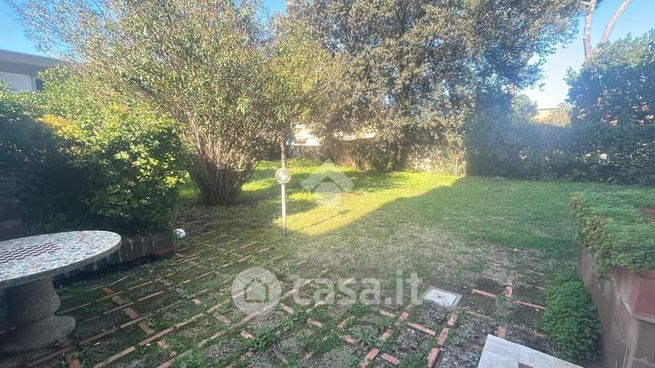 Appartamento in residenziale in Viale Sereno 54