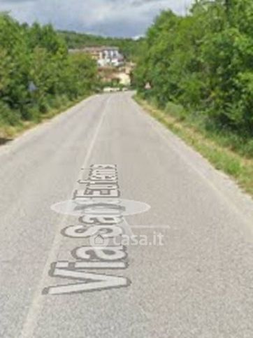 Terreno agricolo in commerciale in SS17