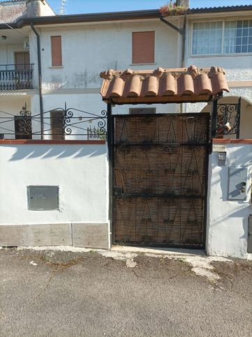 Appartamento in residenziale in Via della Vela 3