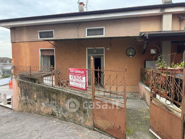 Casa indipendente in residenziale in Piazza Teatro